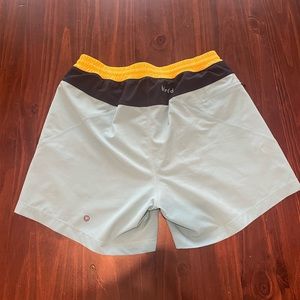 Size Medium Bird Dog Shorts